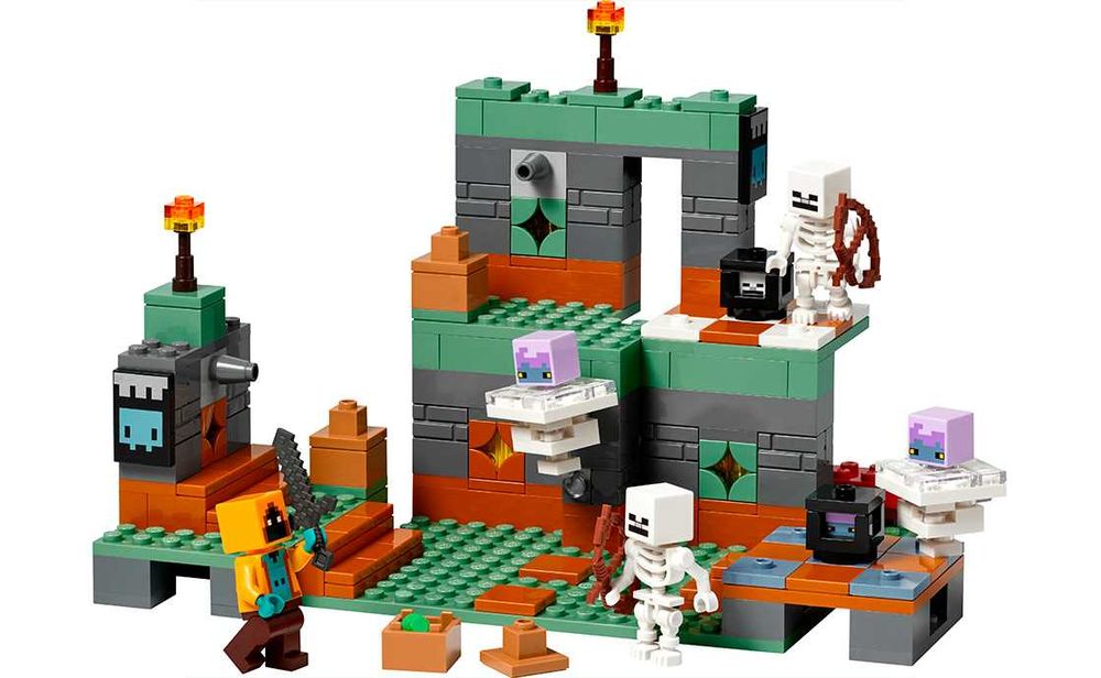 Lego Minecraft 21271 Дворец испытаний. В наличии