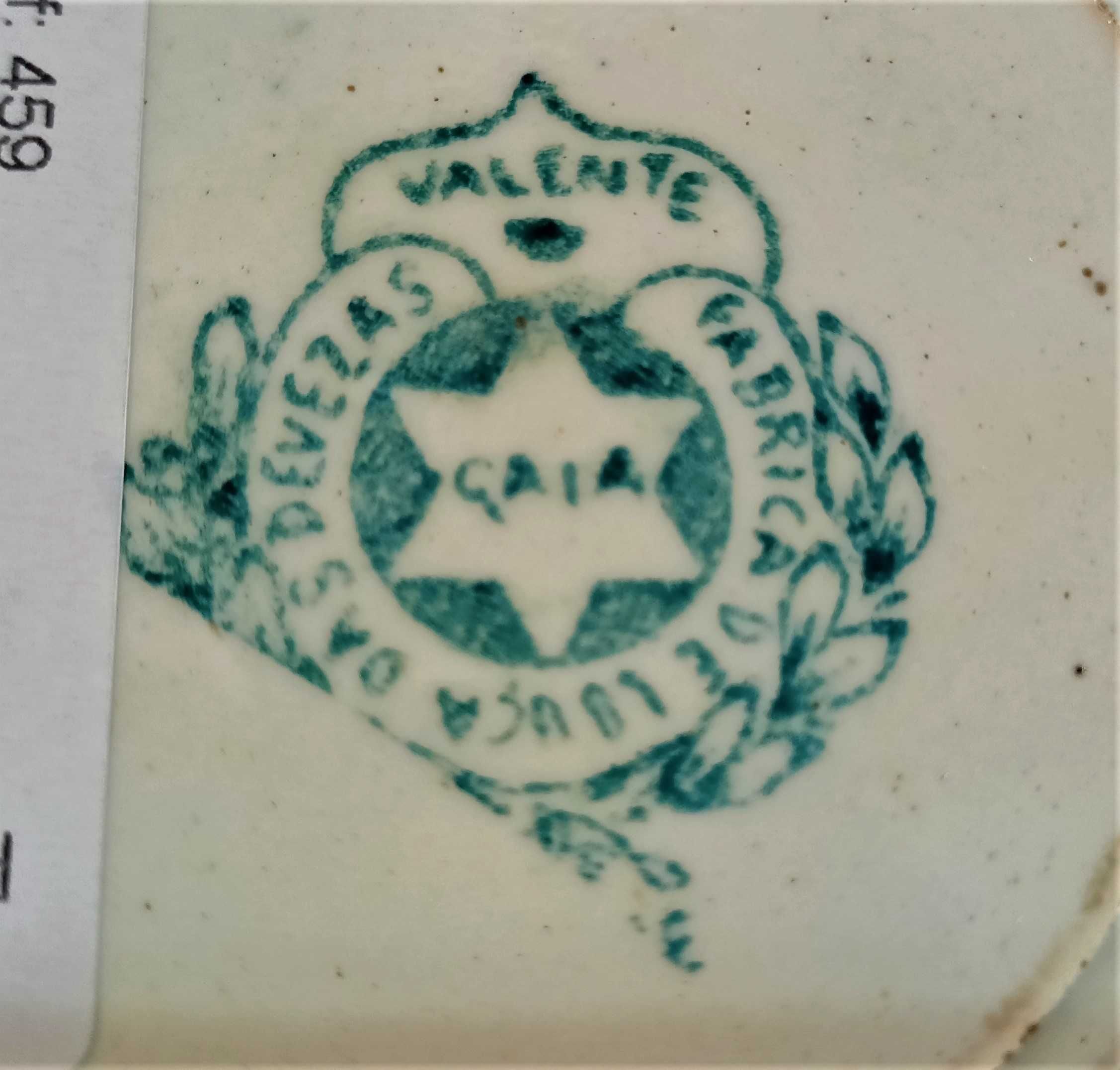 Prato Verde Fábrica Devezas Estátua