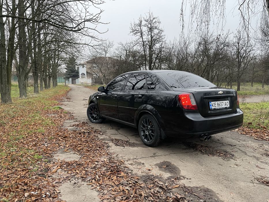 Продам Chevrolet lacetti 1.6 Бензин