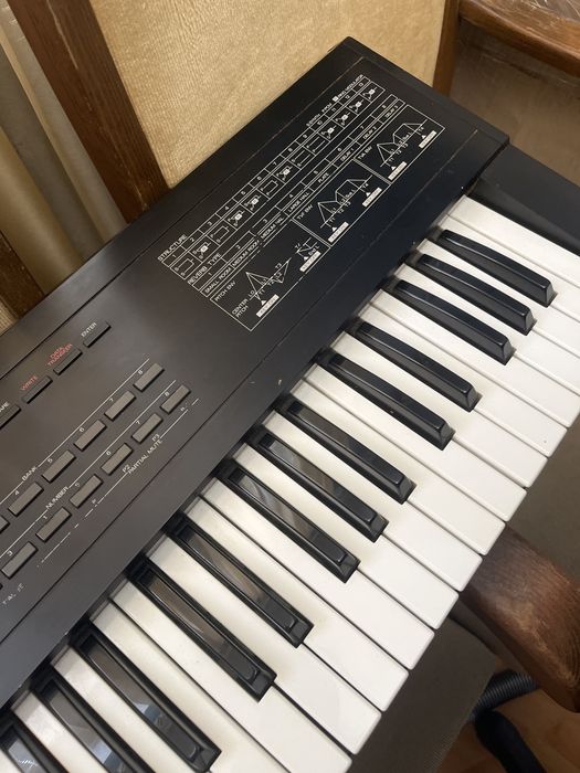 ROLAND E-15; ROLAND EM-25 ;ROLAND D-10 ;Roland XP-50 ; Roland e-30