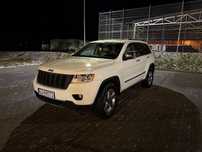 Jeep Grand Cherokee Jeep Grand Cherokee Overland 5.7L V8 Hemi (2011)