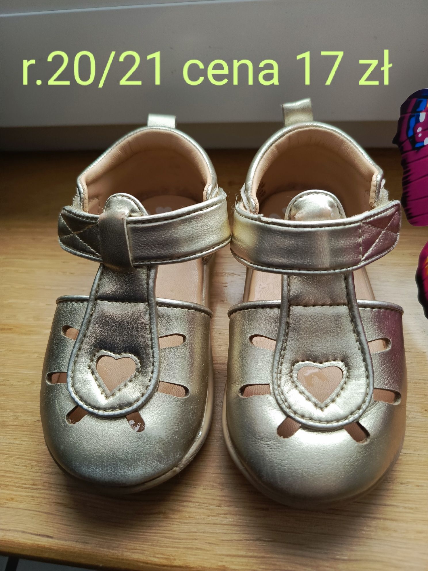 Buciki dla dziewczynki r od 19 do 22