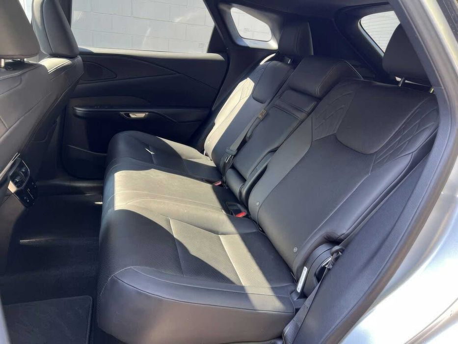 Lexus RX 350 Premium      2023