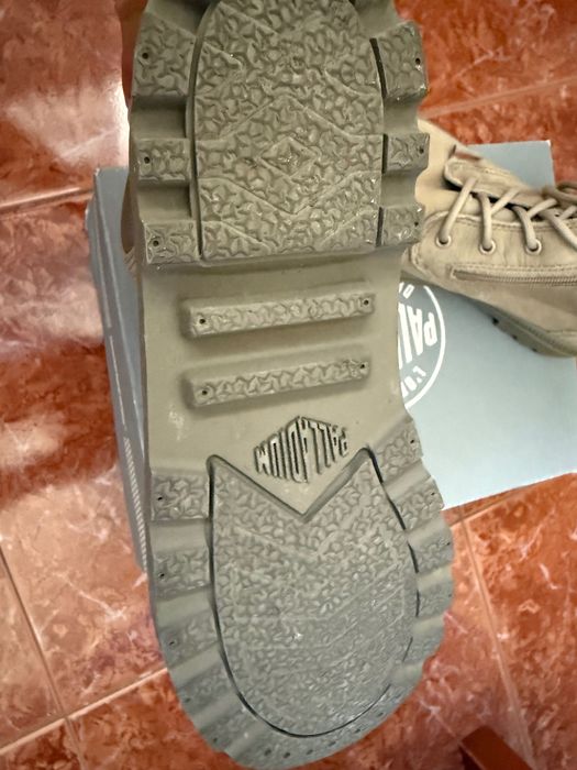 Botas palladium novas n34