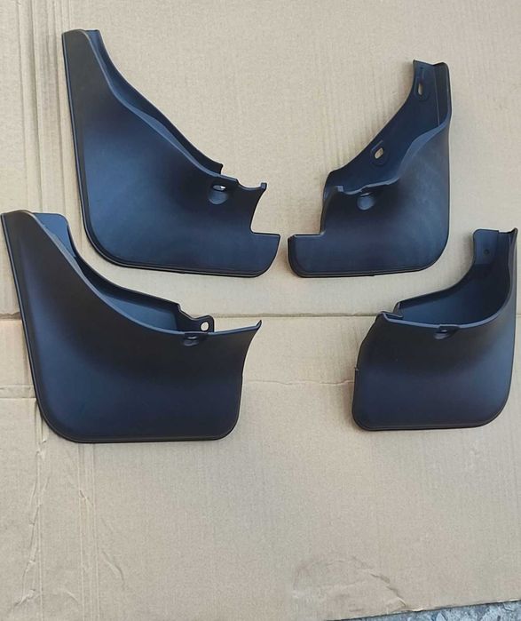 Брызговики Toyota Camry 10 (92-96)