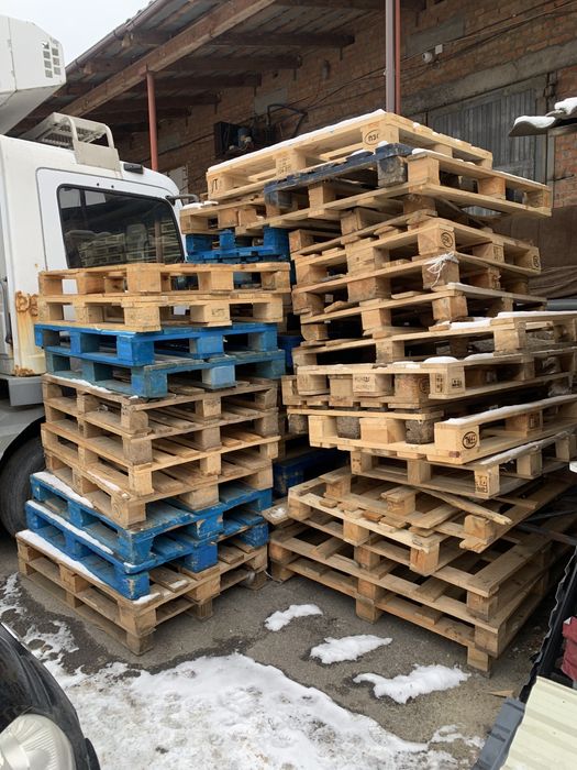 Піддон деревяний . Піддони