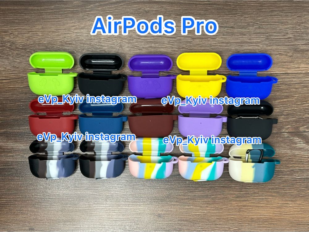 Чехол AirPods Pro Soft с карабином