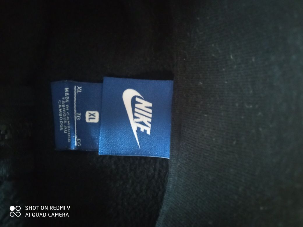 Bluza Nike z długimi rękawami