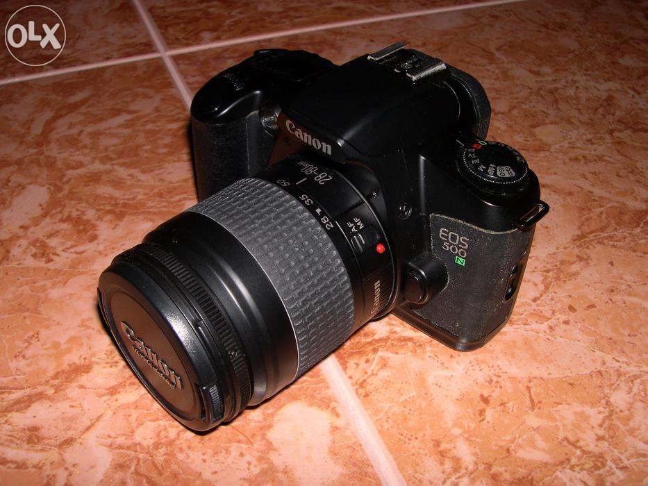 Máquina fotográfica Canon EOS 500N