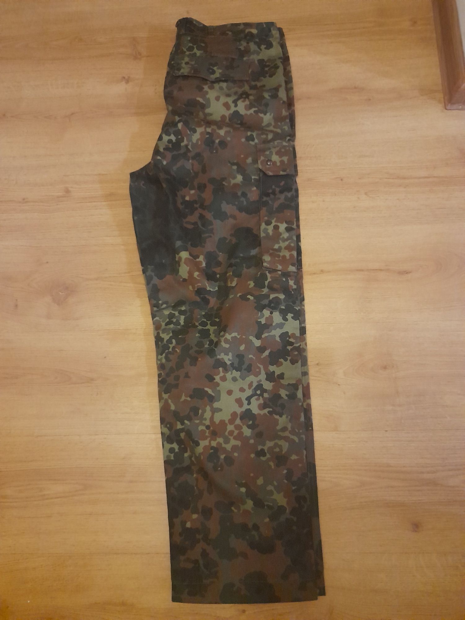 Spodnie flecktarn roz pasa 100cm.