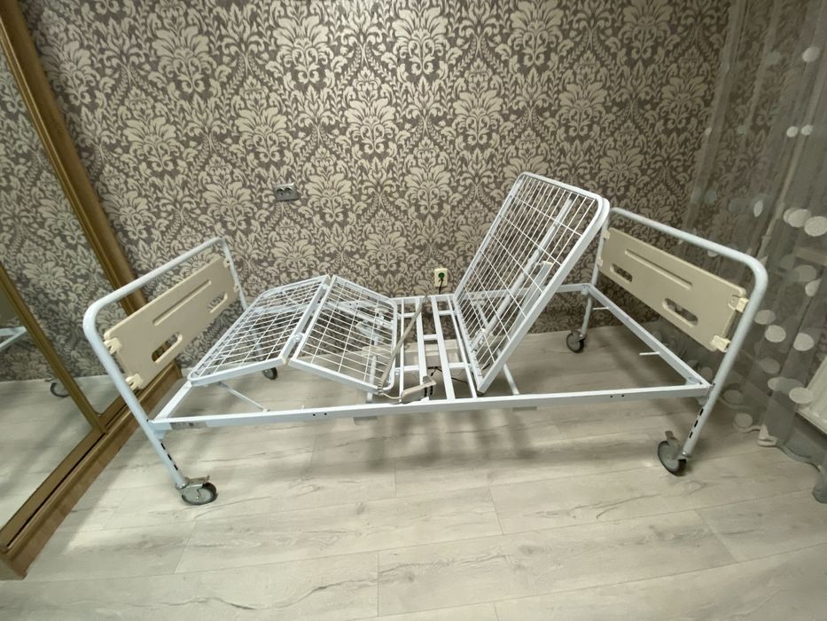 Ліжко для лежачої людини