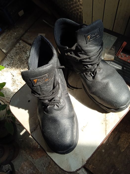 Ботинки рабочие недорого.
