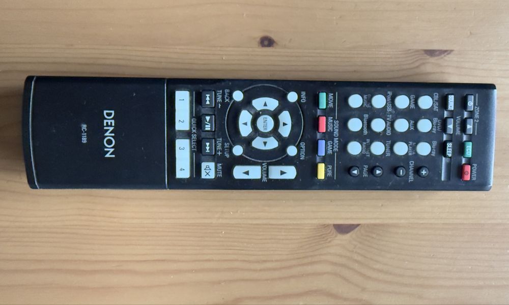 Amplituner Denon z głosnikami