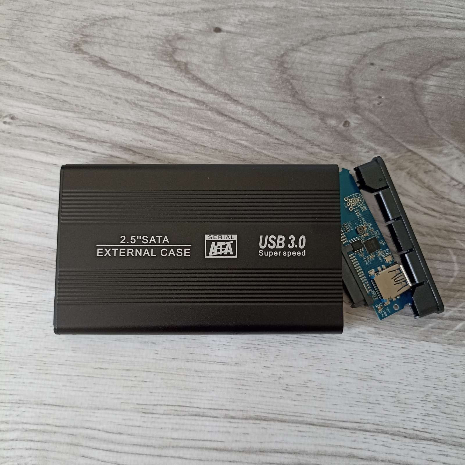 Зовнішня кишеня для ПК, карман алюмінієвий  для HDD/SSD 2.5" SATA