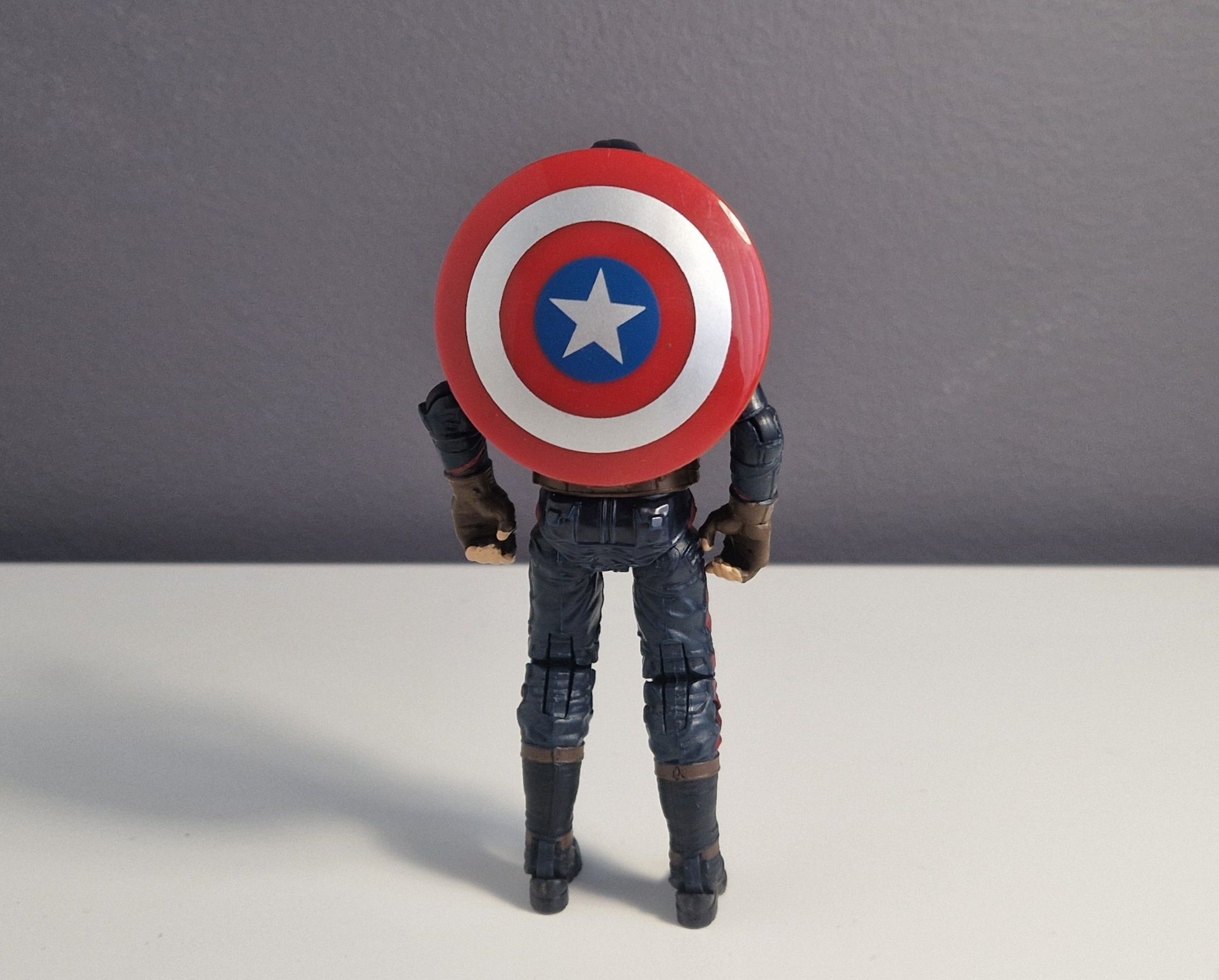 Marvel Legends Series Captain America and Motorcycle