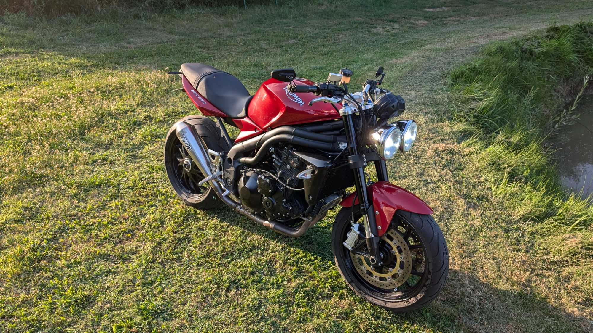 Triumph Speed Triple 1050