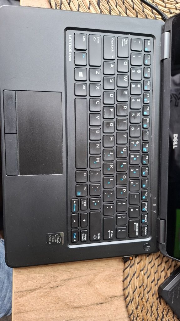 Dell latitude E7250
