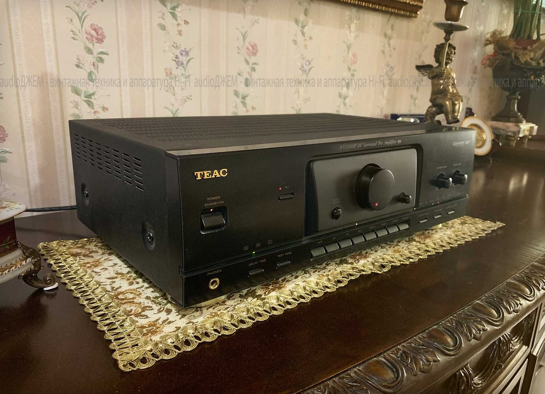 підсилювач з фонокоректором TEAC A-V3000P