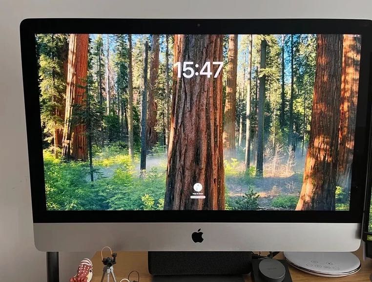 iMac 27'' com 24Gb RAM + 500Gb SSD + HD 1Tb + rato e teclado Apple