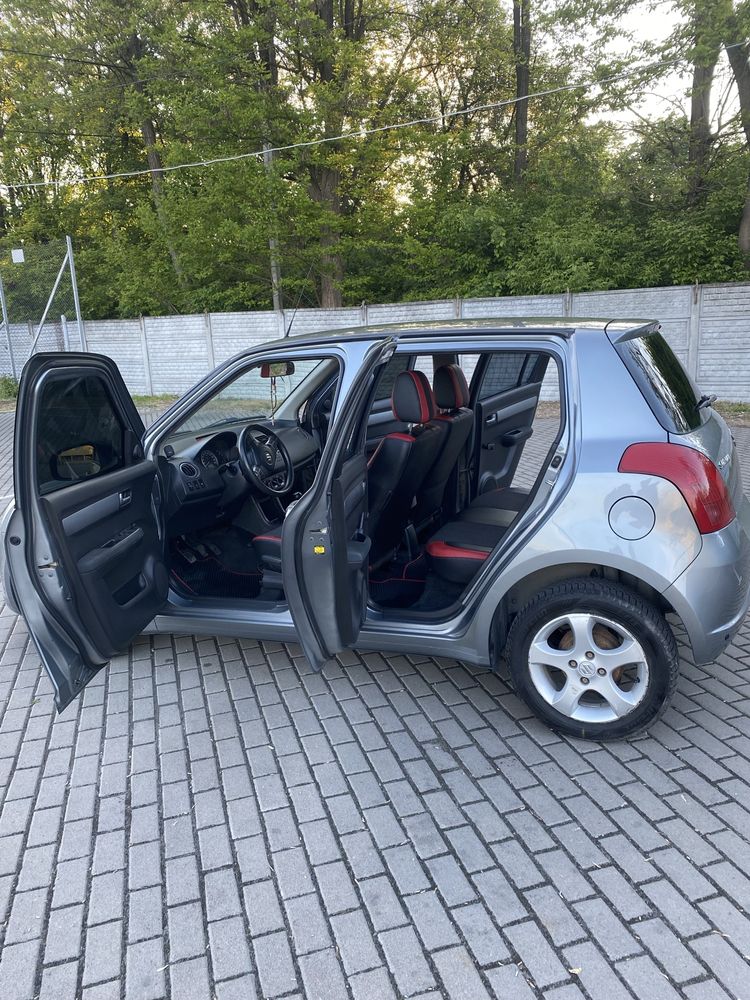 Продам авто Suzuki Swift 2006р. 1.3 бензин