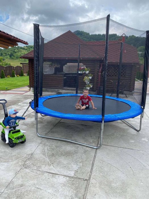 Польский Детский батут Sky Jump . Дитячий батут Польща