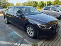 Volkswagen Passat B8 1.4 TSI 125 kM Sedan Czarny metalic 2016