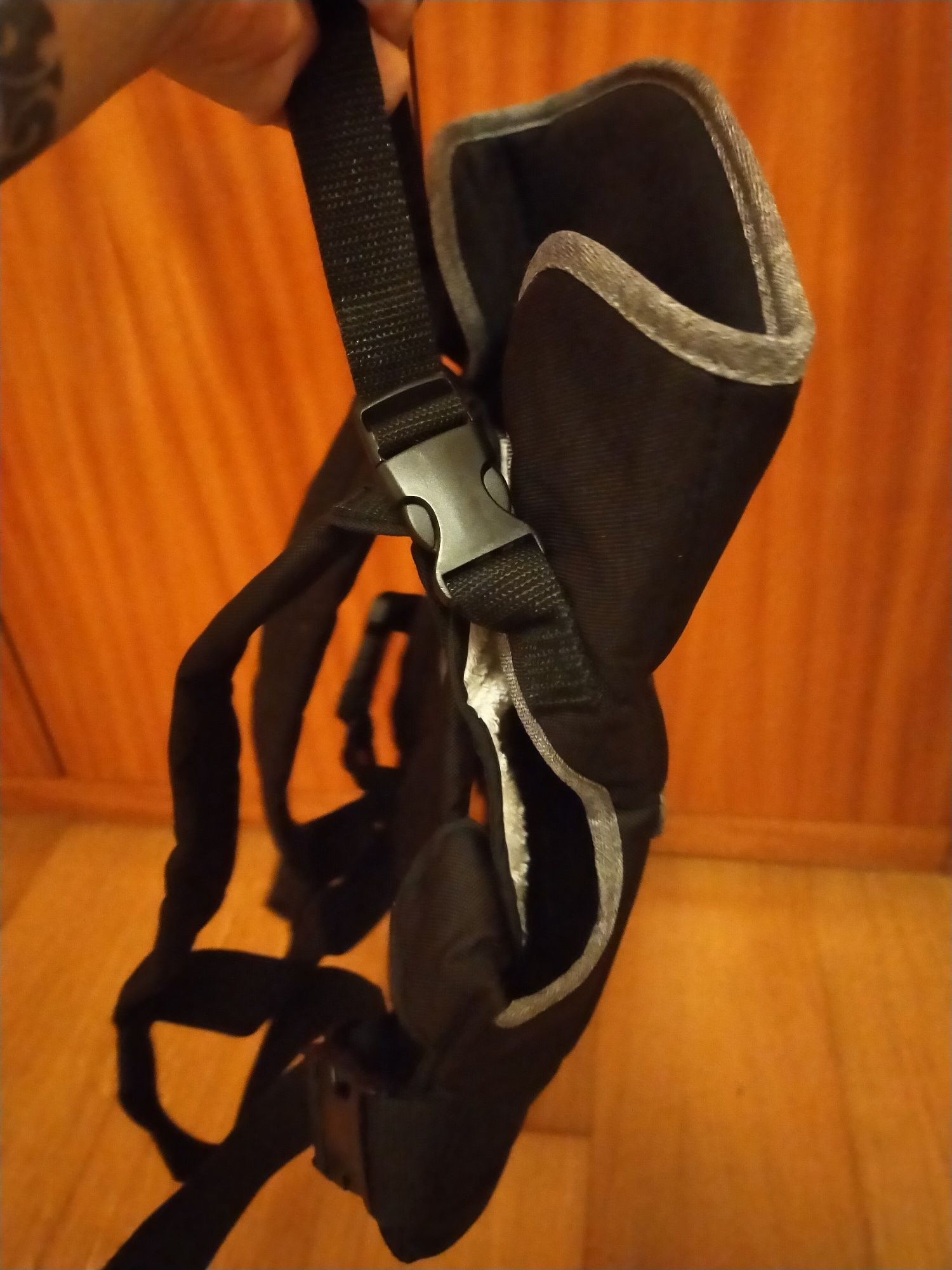 Marsúpio Safety 1st novo