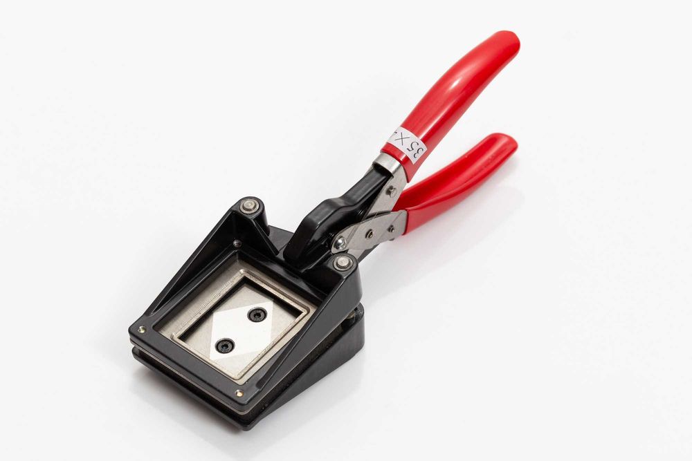 Wycinarka gilotyna zdjęć 35x45mm do Dowodu paszportu prawo jazdy