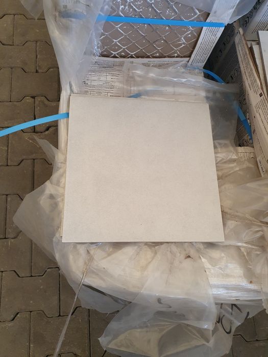 Płytki gresowe Qubus White 33x33 GAT.1