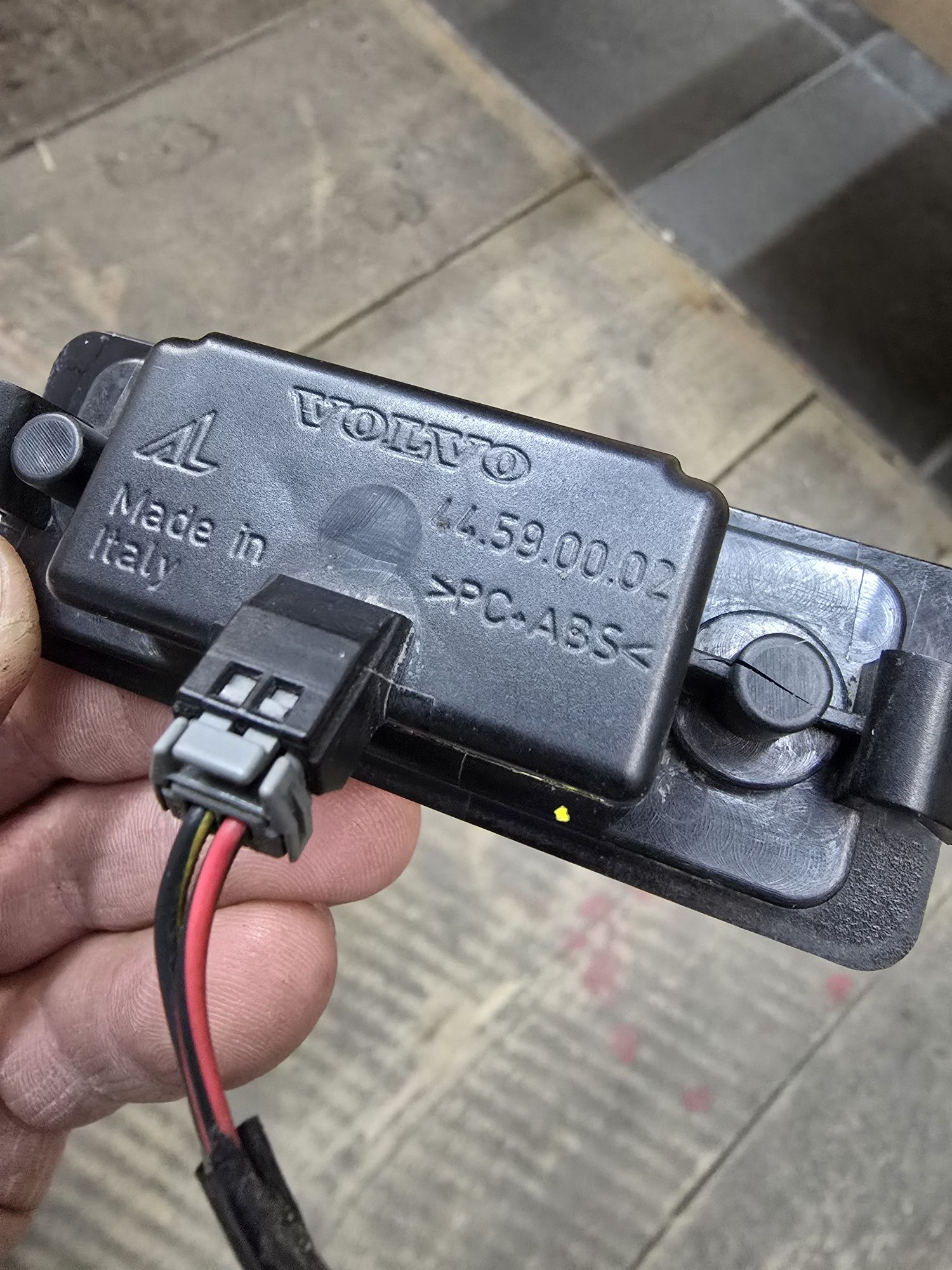 Lampka oświetlenia tablicy rejestracyjnej volvo C30 NR 1
