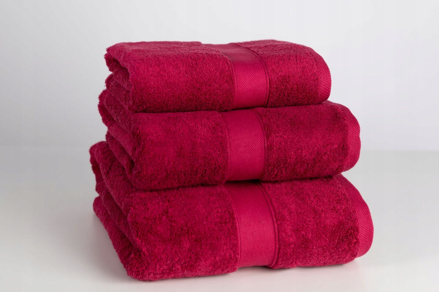 Ręcznik 50x90 raspberry malinowy z bawełny egipskiej 700 g/m2