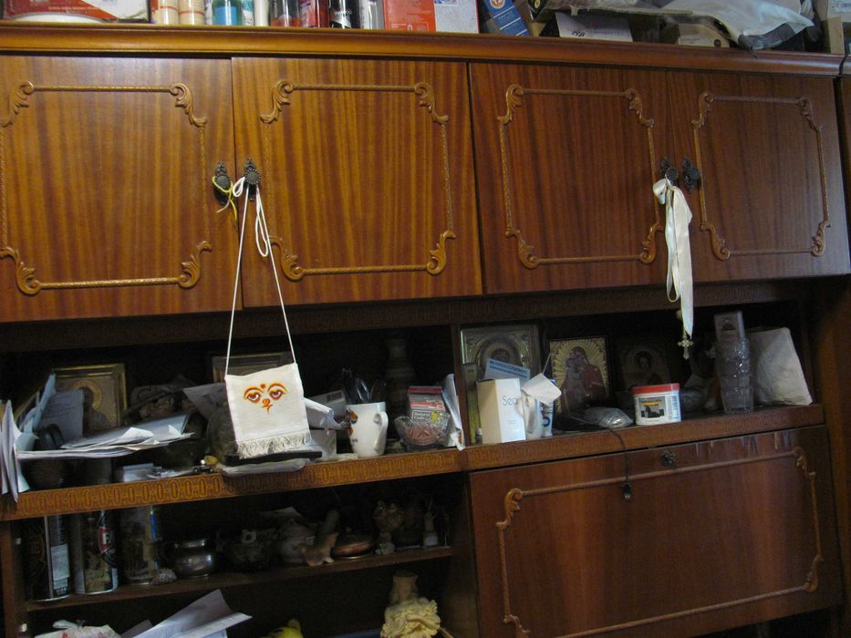 продам румунську  меблеву стінку б\в в гарному стані