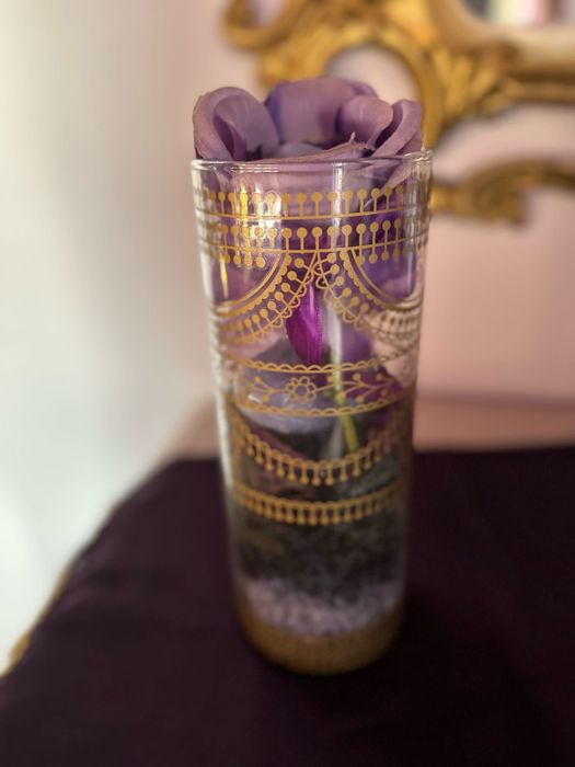 2 peças decorativas usadas como novas