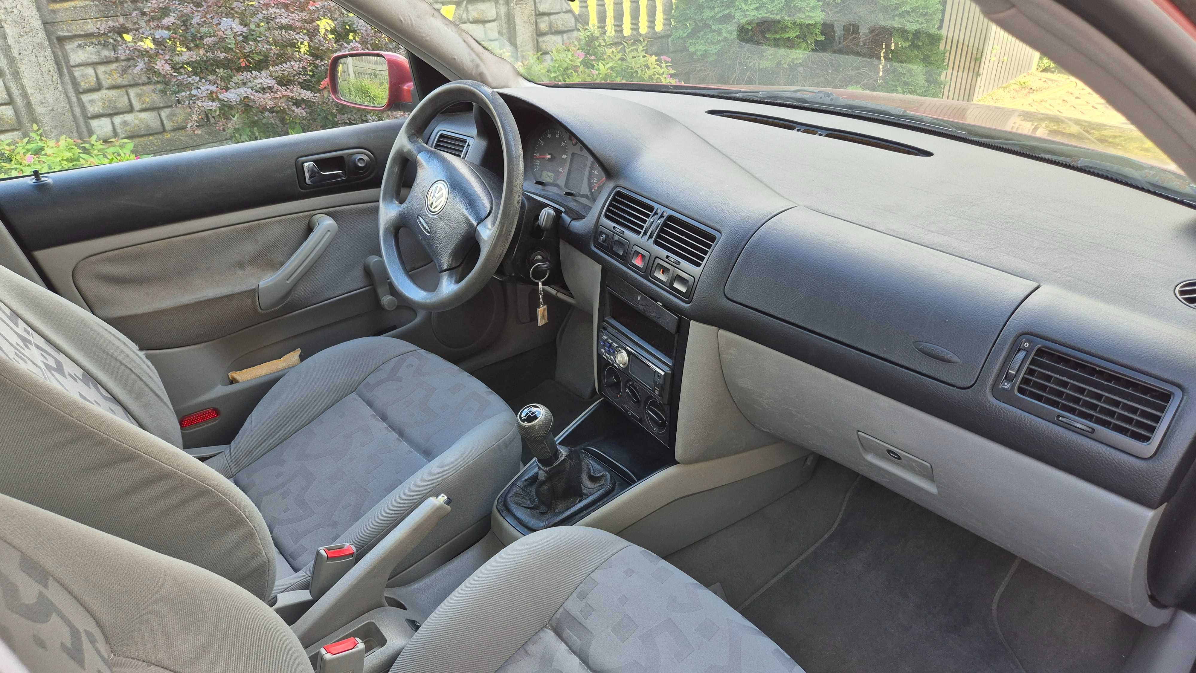 VW Bora 1.6 benzyna
