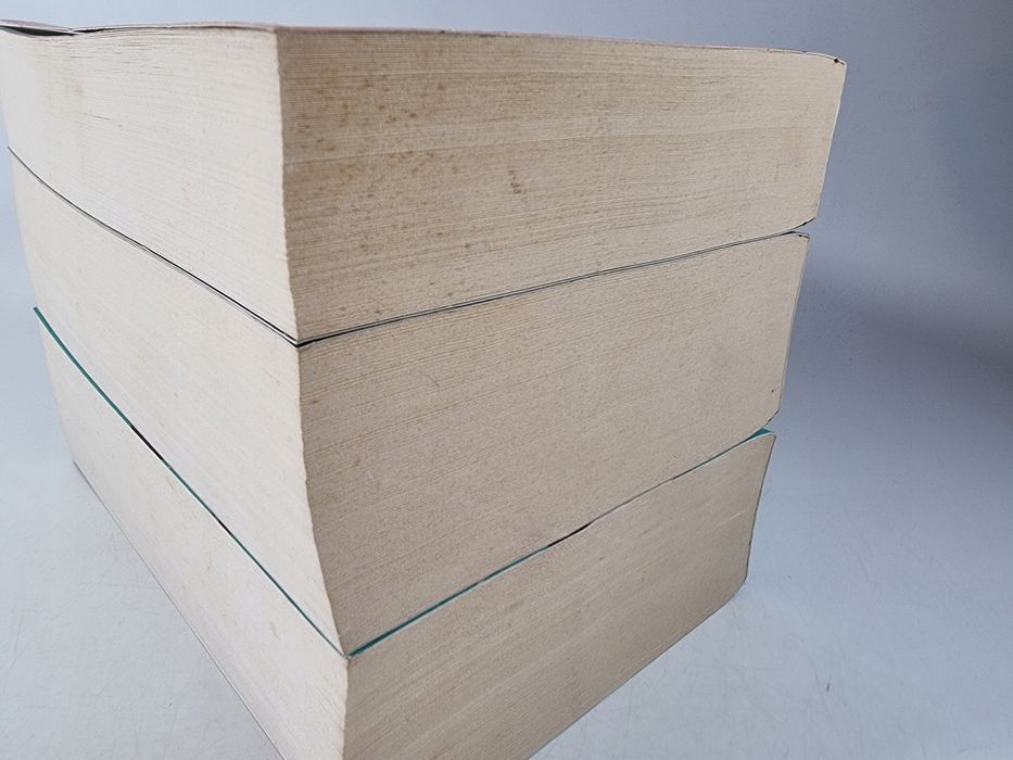 Dwór Cierni i Róż 1-3 / Skrzydeł i Zguby / Mgieł i Furii / Maas