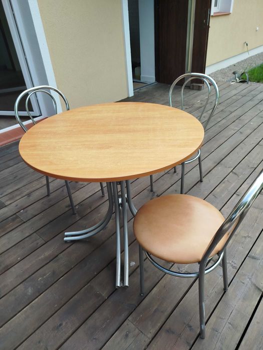 SPEZEDAM Stół  itrzy krzesła