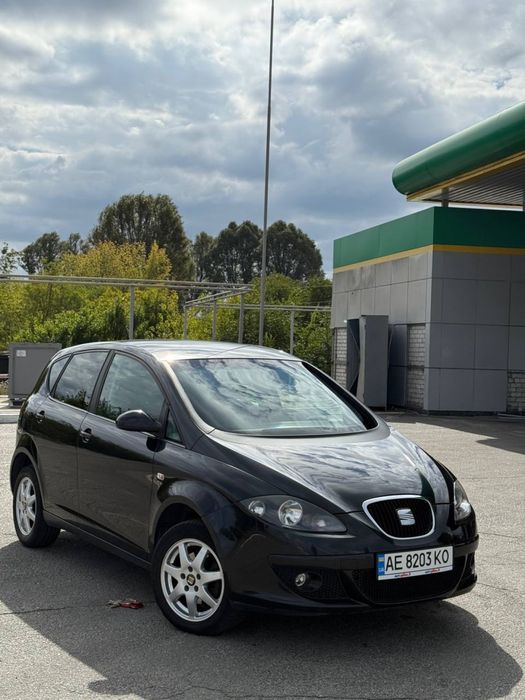 Seat Altea 2008 год 1.4 бензин