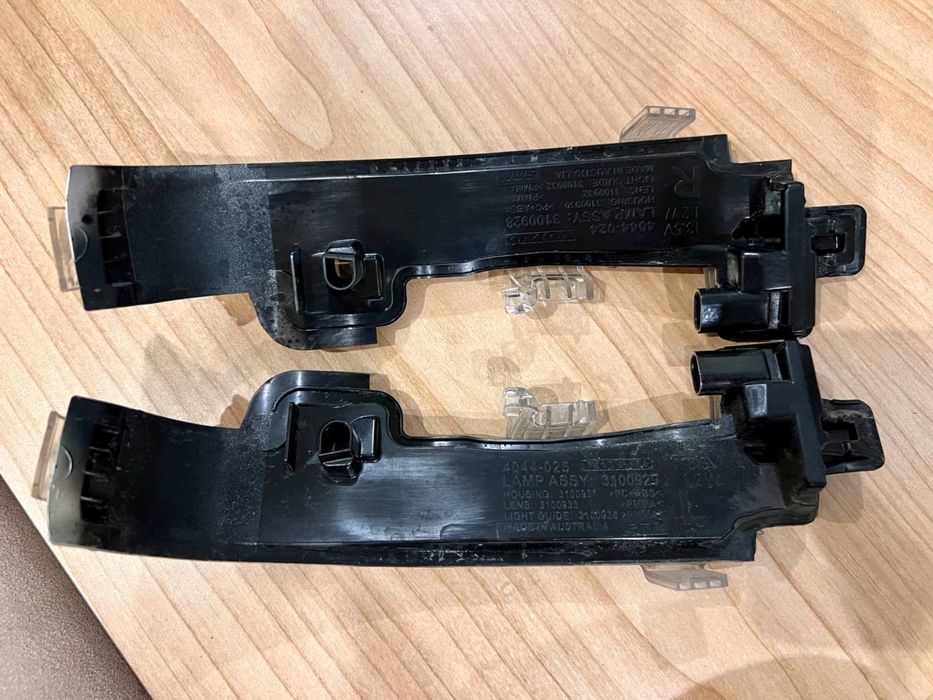 Повторювачі поворотів Volvo S60, V60