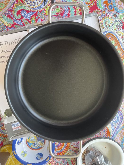 Cковорода-сотейник WMF PrjfiSelect 28 см с антипригарным покрытием