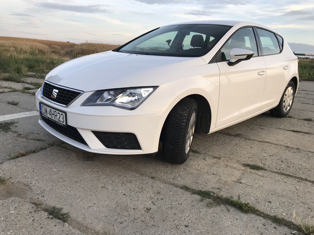 Wynajem samochodu / Wypożyczalnia Samochodów /od79zł doba/ Seat Leon