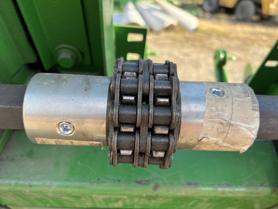 Жатка кукурузная Джон Дір 892 з сечкарем. Обмін