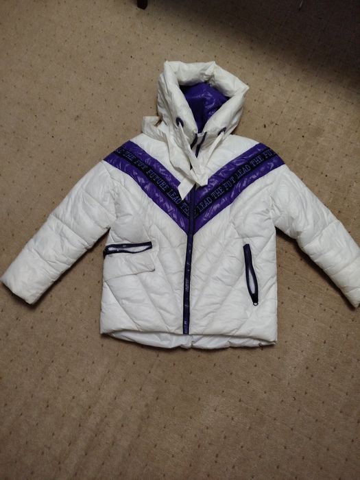 Тепленька куртка для дівчини