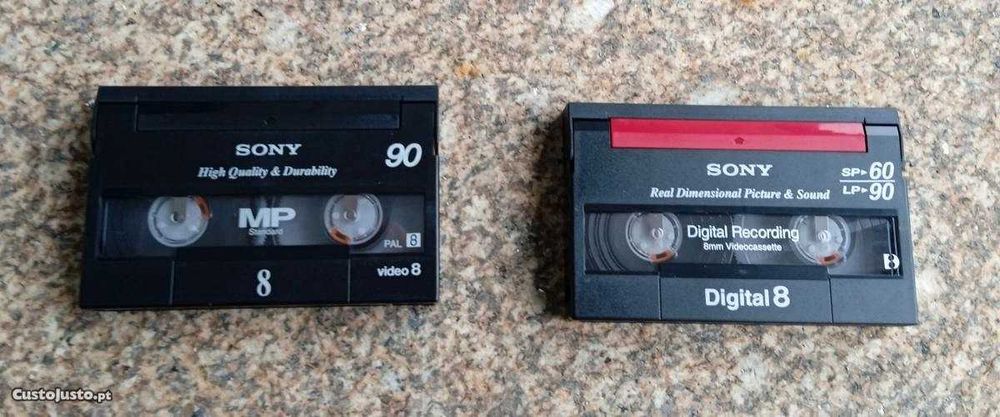 Mala Sony de transportar câmaras, e duas cassetes de filmar