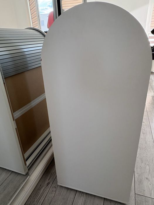 Nowoczesna szafka z roletą