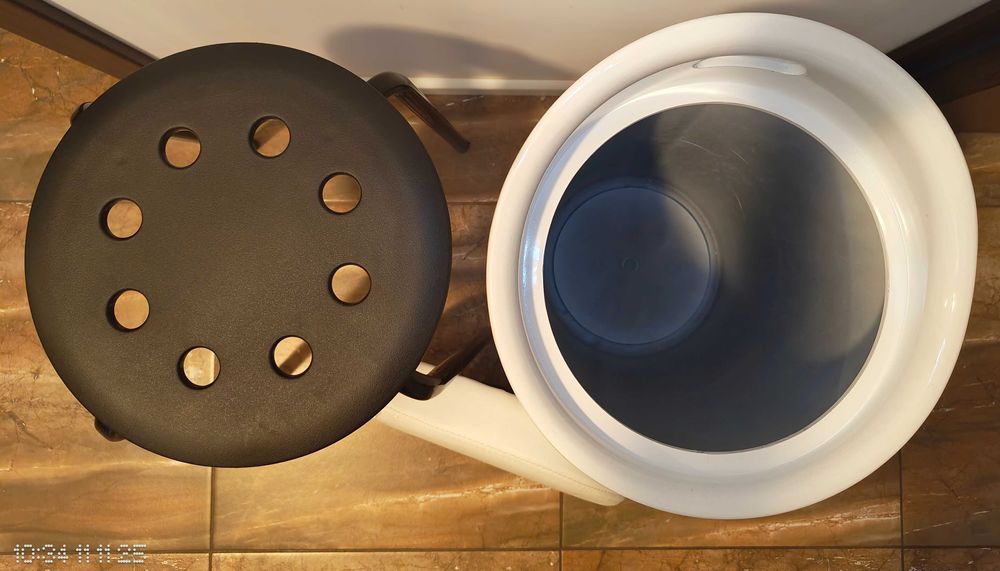 Nowy Zestaw Biała Pufa-Kosz Wenko + Czarny Stołek-Taboret Marius