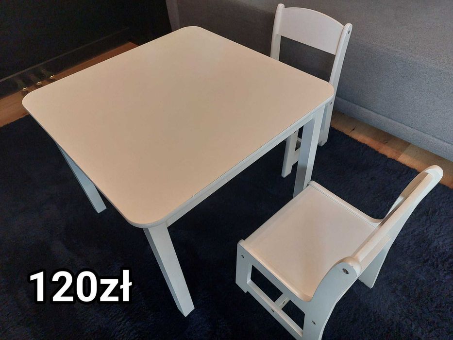 Dziecięcy Drewniany stolik z 2 krzesełkami