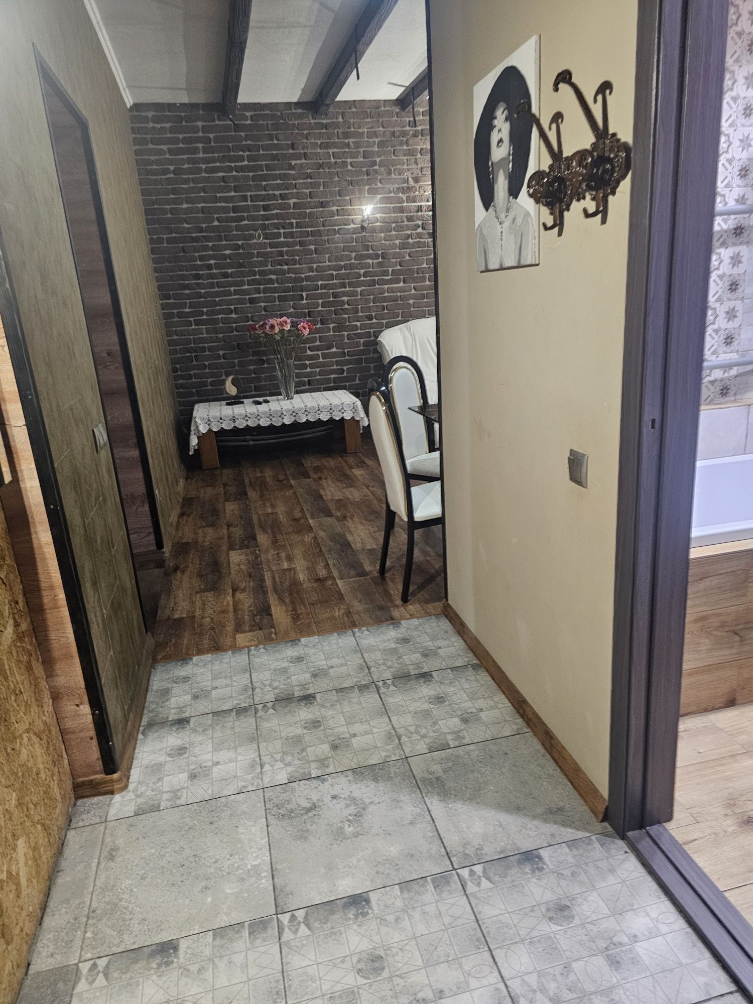 Сдам 2к квартиру в центре люкс класса