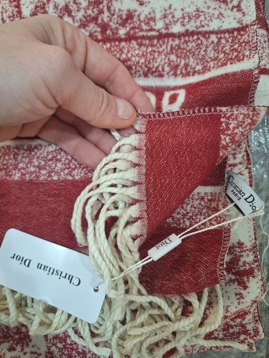 Christian  Dior  szal cudo