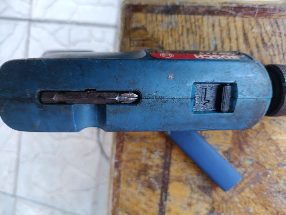 Шуруповерт - дрель Bosch