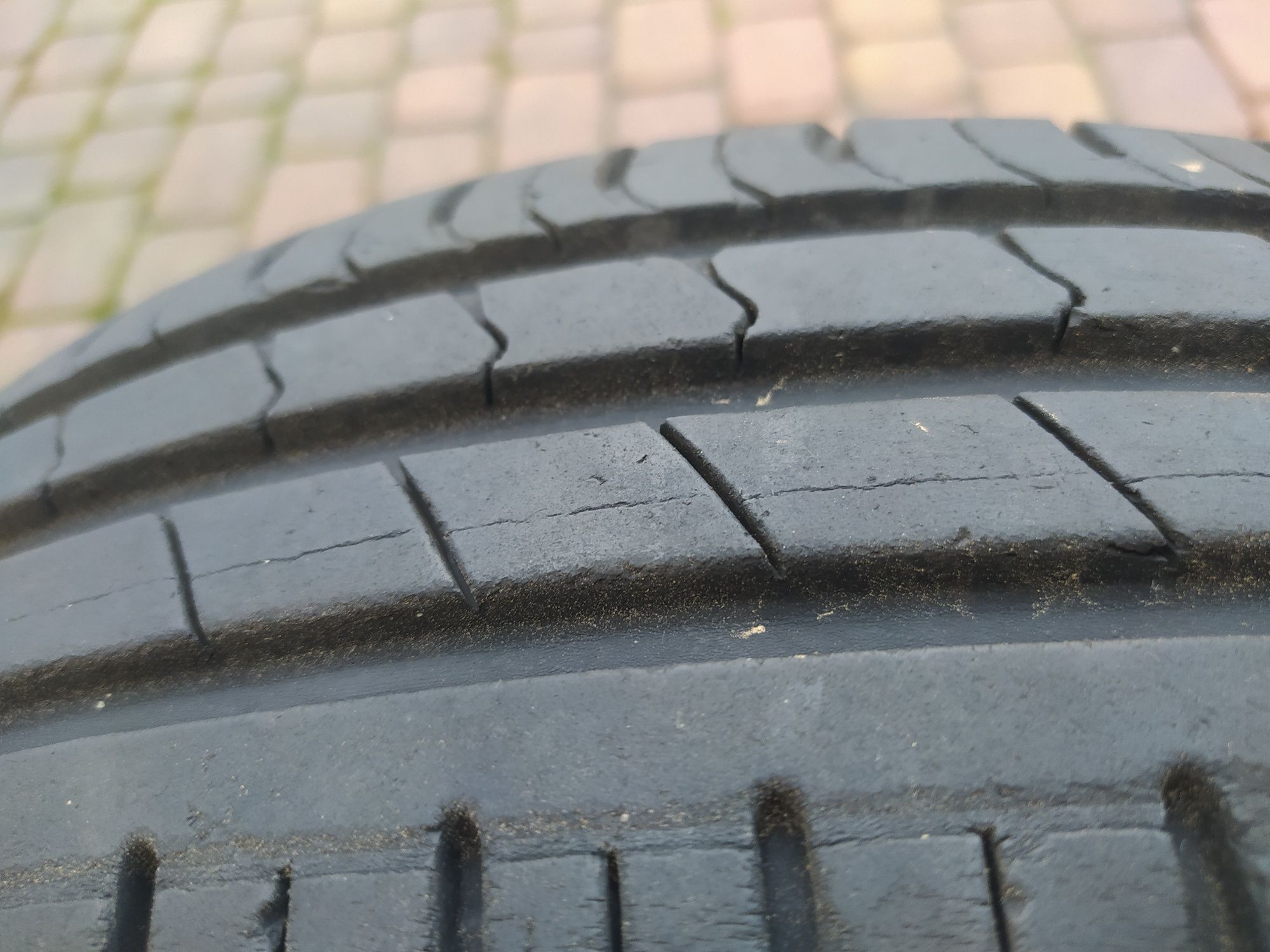 Opony Hankook letnie  Vw Up, Seat 165/70/14  Et 35